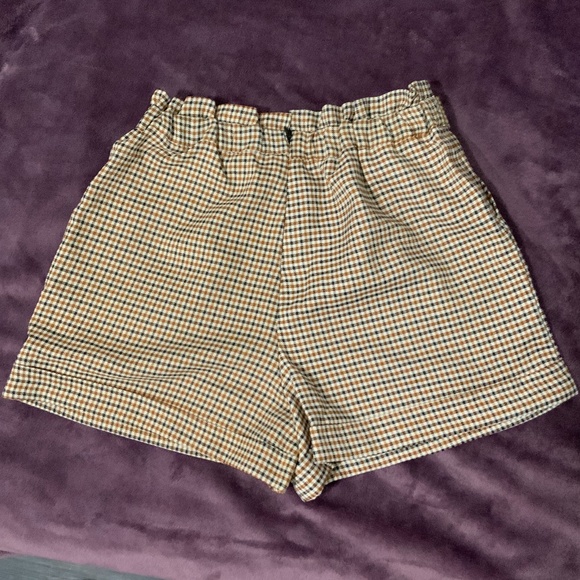 Printed Gingham Fall Shorts - Picture 2 of 3